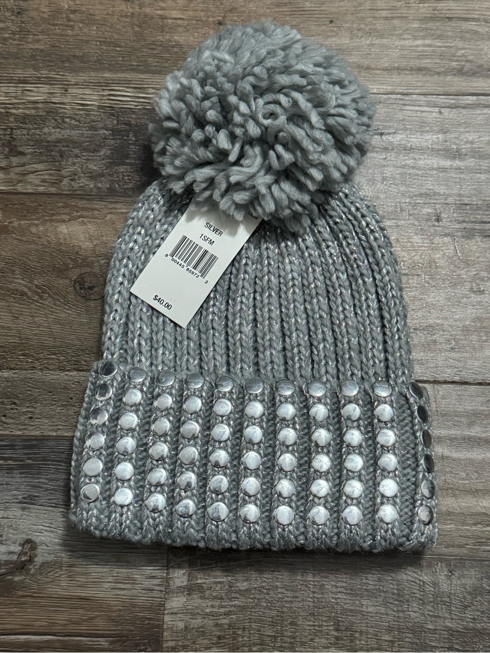 DKNY NWT Flat-Stud Metallic Rib-Knit Pom Beanie Hat - Silver/Gray